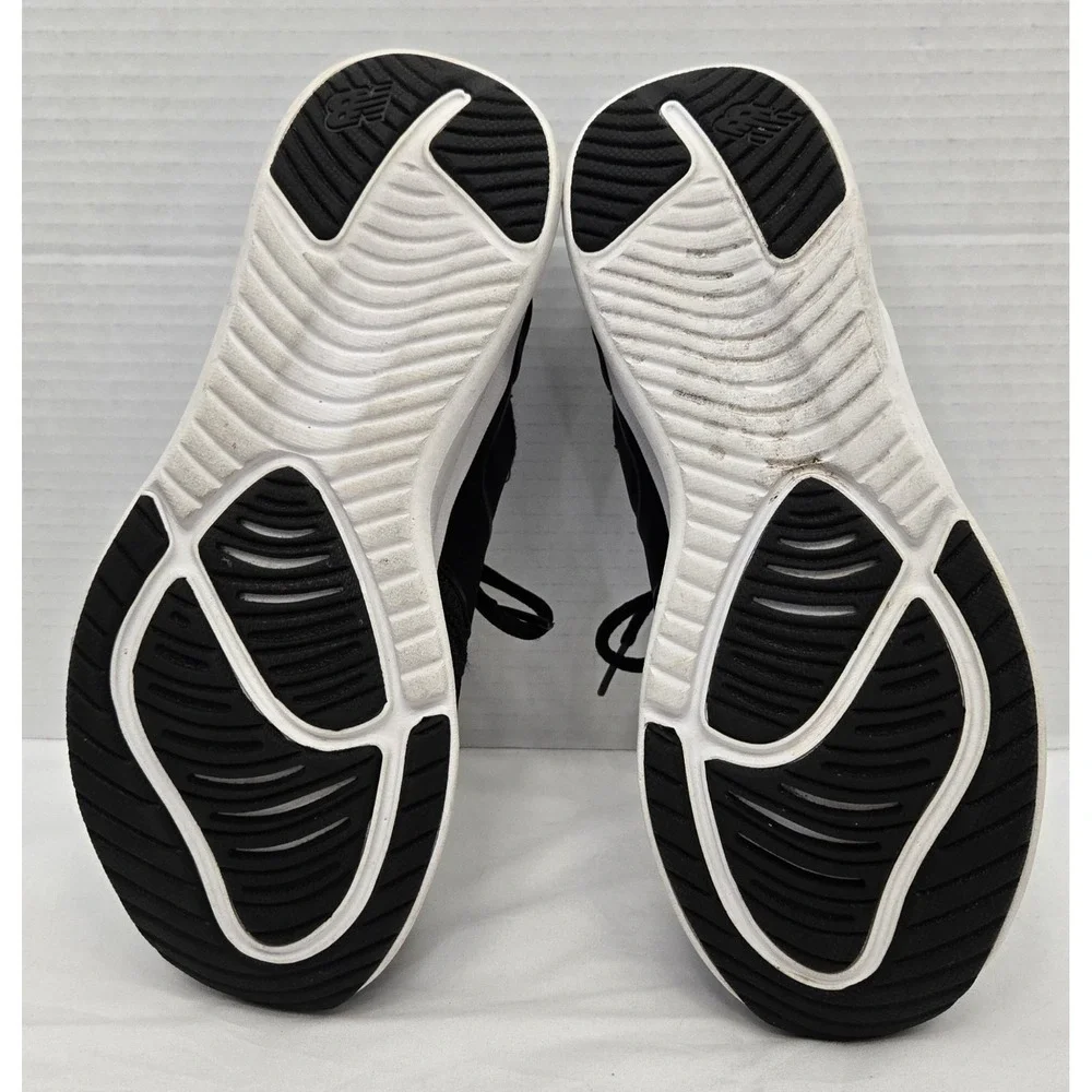 New Balance FuelCore Nergize Womens Size 8 Black White Running Shoes Sneakers